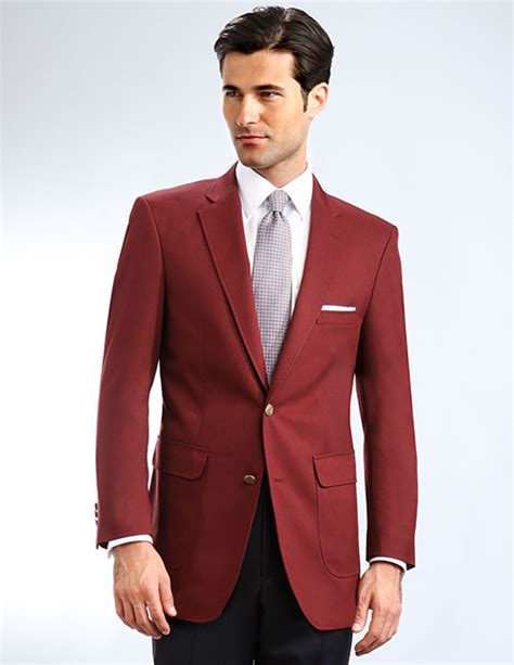 men's maroon blazer.